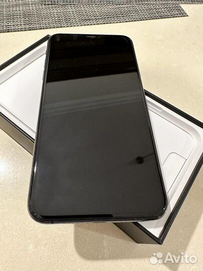 Продается iPhone 11 Pro Max 256gb