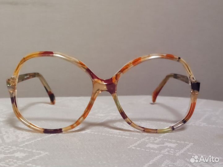 Оправа пластиковая винтажная