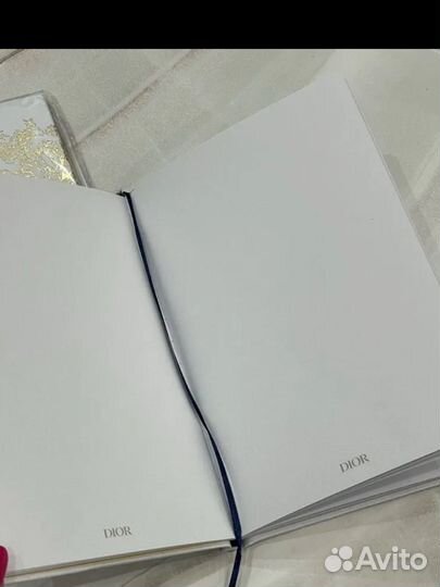 Блокнот dior золотой