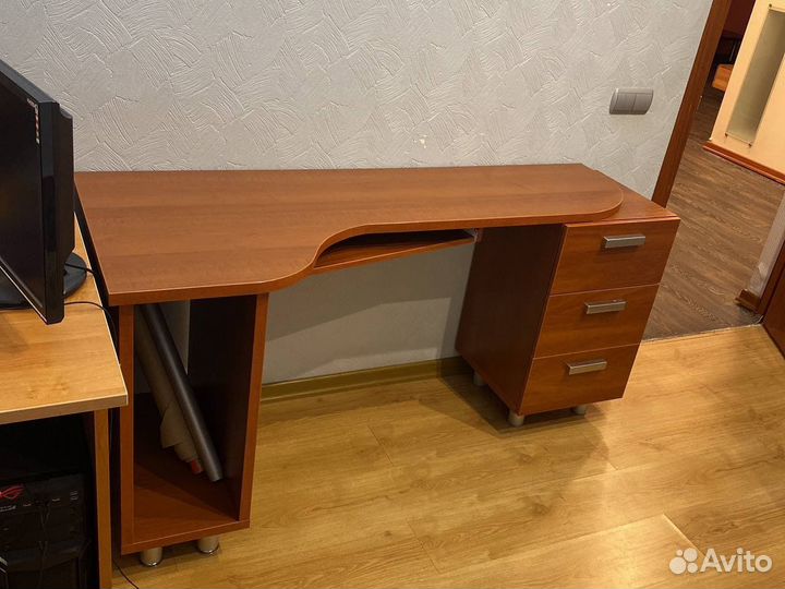 Комьютерный стол