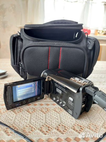 Цифровая видеокамераJVC Everio