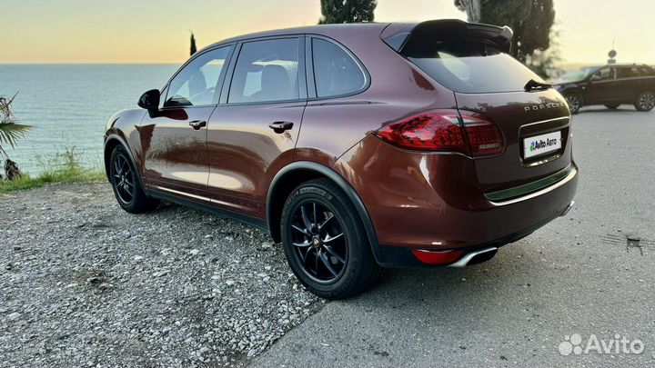 Porsche Cayenne 3.0 AT, 2011, 196 000 км