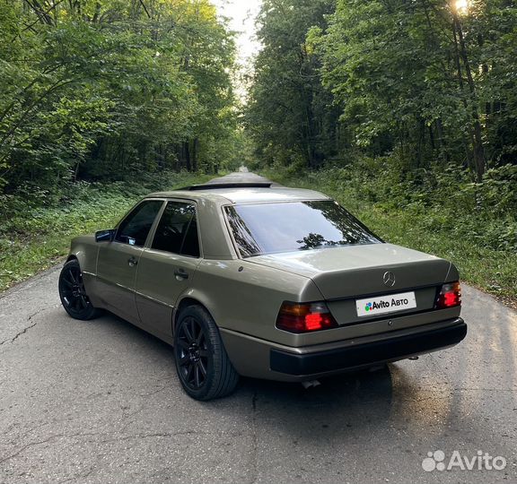 Mercedes-Benz W124 2.6 AT, 1990, 260 000 км