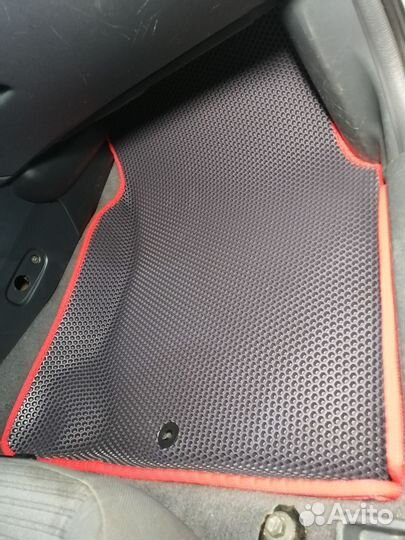 Эво коврики 3Д с бортиками Soueast