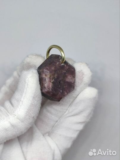 Корунд кулон амулет