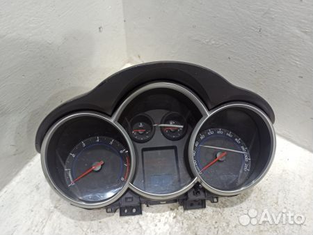 Панель приборов Шевроле