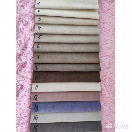 Кровать с мягкой спинкой