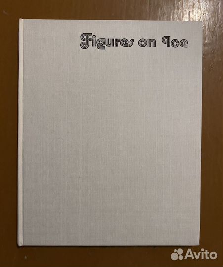 Книга Figures on Ice-Фигуры на льду