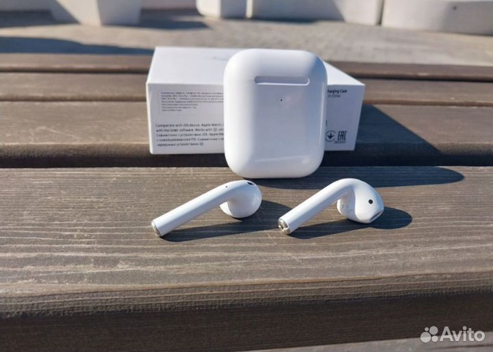 AirPods 2. Беспроводные наушники