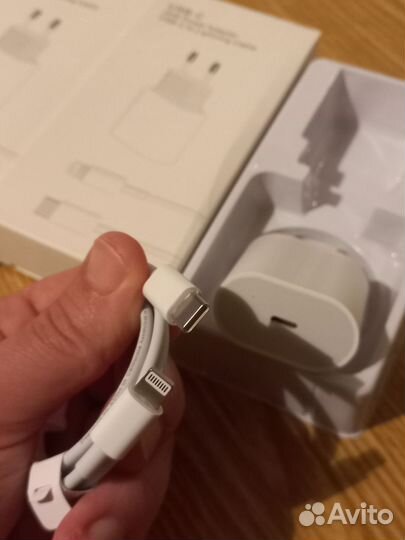 Зарядные устройства iPhone Type C/Lighting