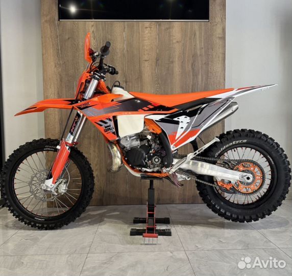 Мотоцикл ajerra eagle 2T