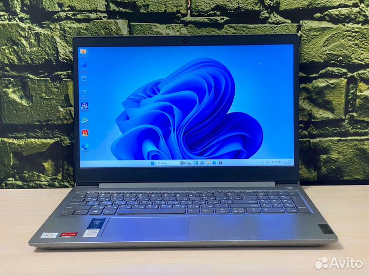 Ноутбук Lenovo IdeaPad 3