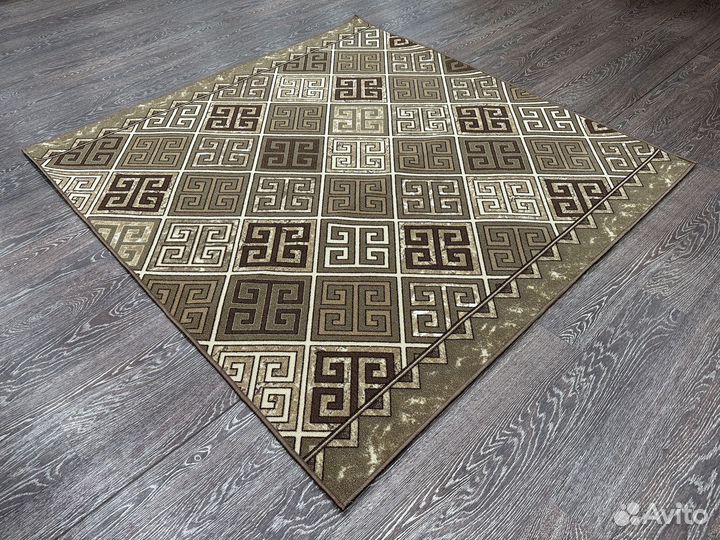 Палас 2х2 м новый