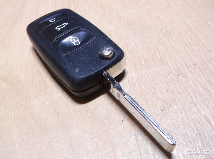 7N5 837 202 H Seat выкидной чип ключ 3 кнопки