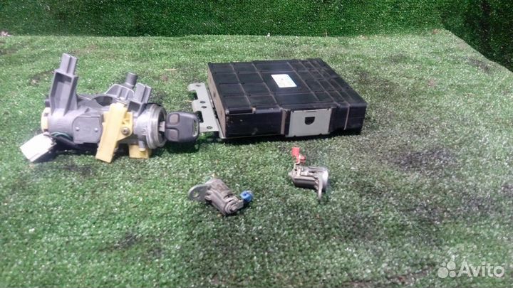 Блок управления двигателем Mitsubishi Lancer Cedia