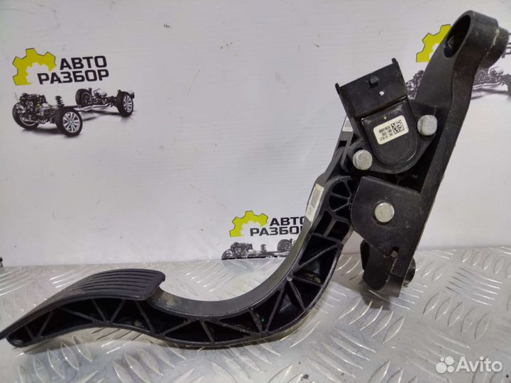 Hyundai grand starex педаль газа