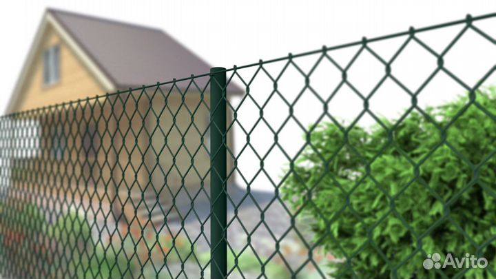 Забор из сетки рабицы в натяг