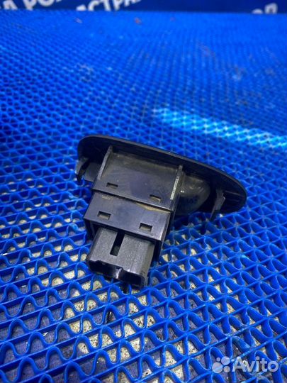 Кнопка стеклоподъемника Kia Spectra седан S6D 2006