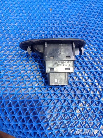 Кнопка стеклоподъемника Kia Spectra седан S6D 2006