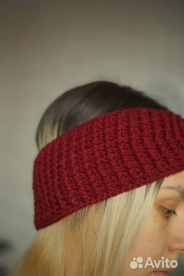 Повязка на голову вязаная бордовая