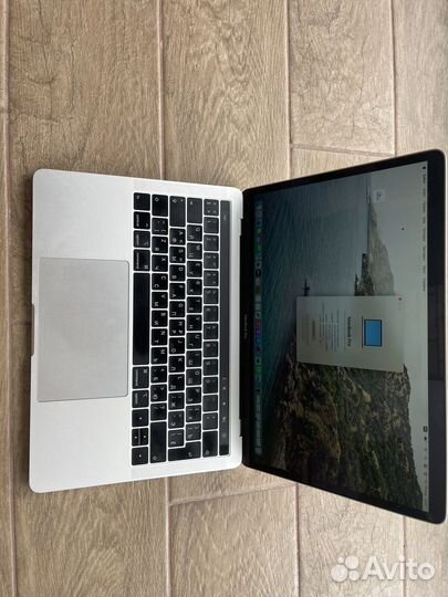 Macbook pro 13 2019 touch bar