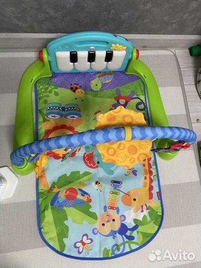 Детский коврик развивающий от Fisher Price