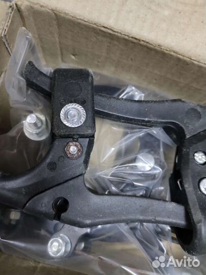 Тормоза для велосипеда комплект