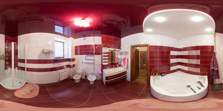 Коттедж 560 м² на участке 13 сот.