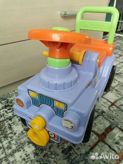 Детская машина каталка бу