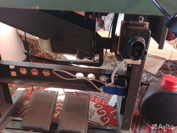 Швейная машина minerva