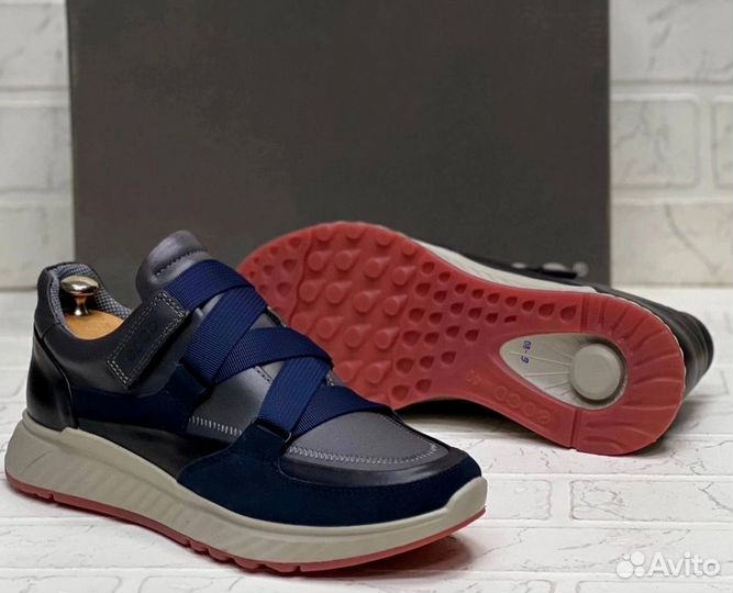 Кроссовки Ecco надежные