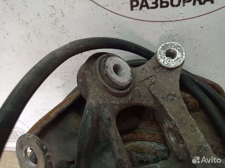 Кулак задний левый мерседес w211