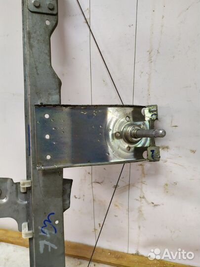 Стеклоподъемник передний правый LADA Largus K7M