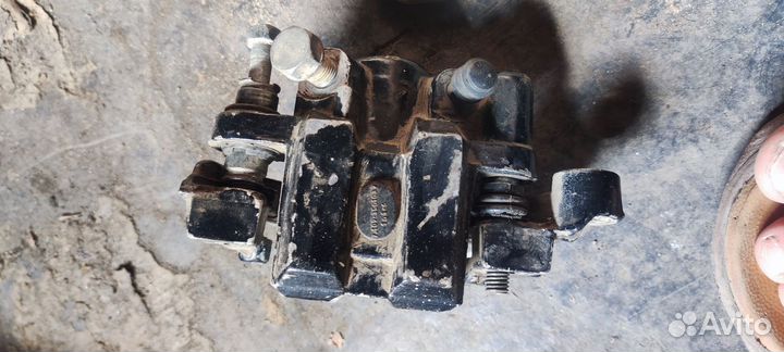 Тормозной супорт на пневмо вилку иж