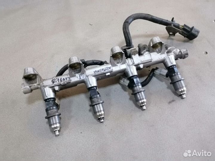 Форсунки в сборе с рампой 1.8 4G93 для Mitsubishi