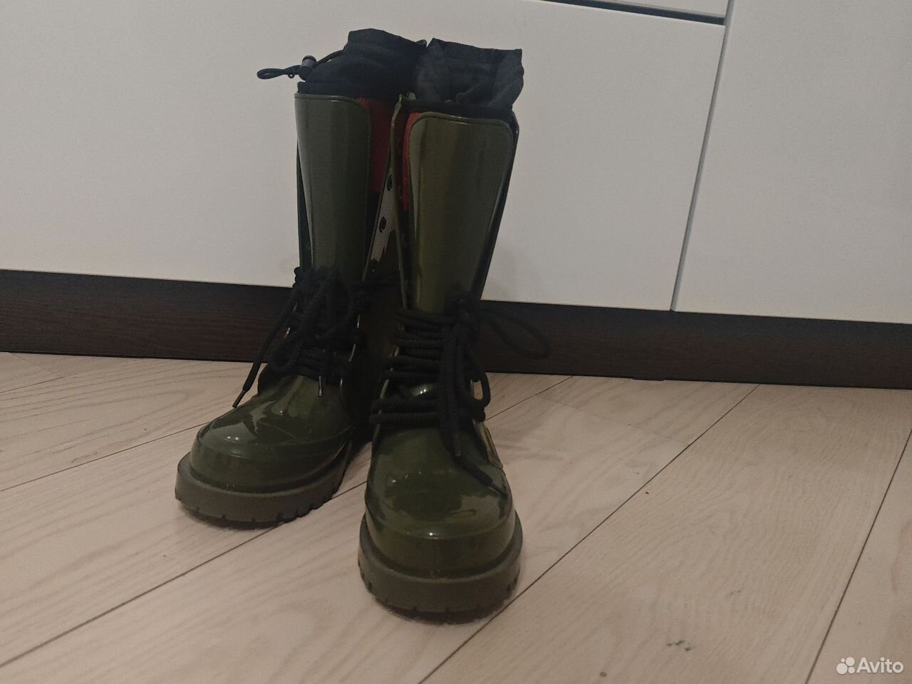 Сапоги Dior, Коммунарка