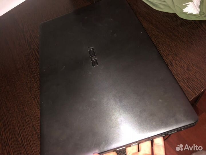 Ноутбук asus