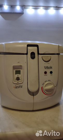 Фритюрница Vitek