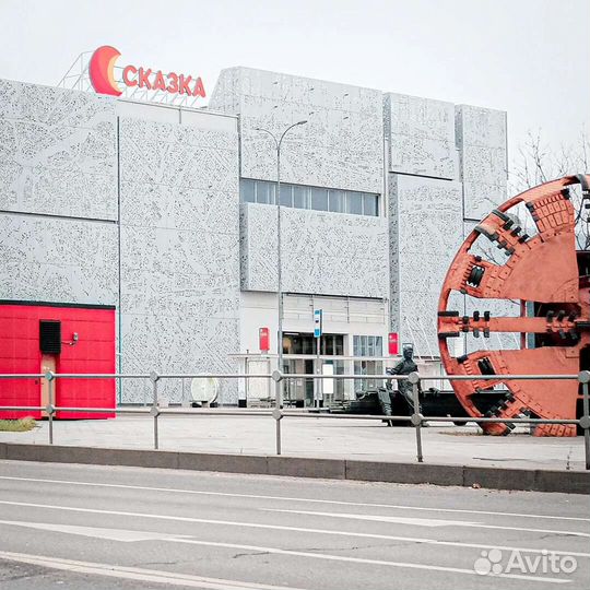 Менеджер по продажам в салон связи