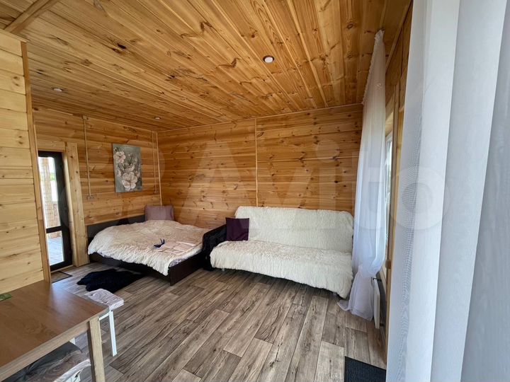 Дом 26 м² на участке 11 га