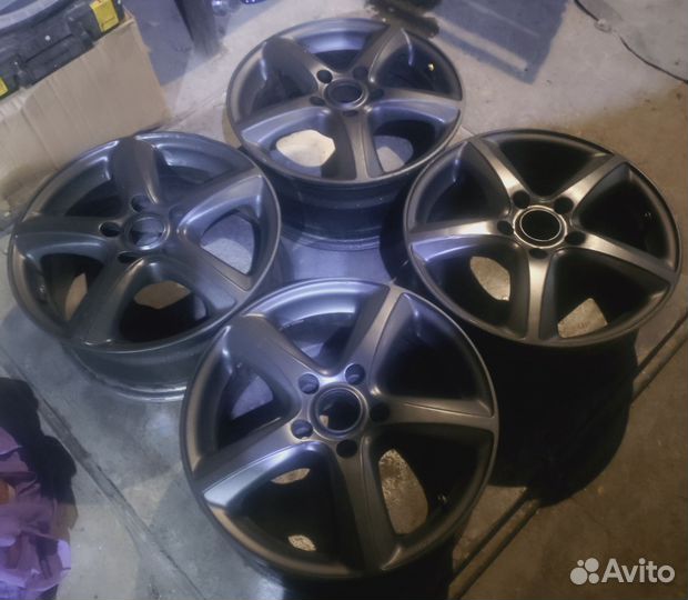 Литые диски r 16 5x114.3 Toyota