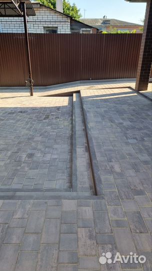 Укладка тротуарной плитки