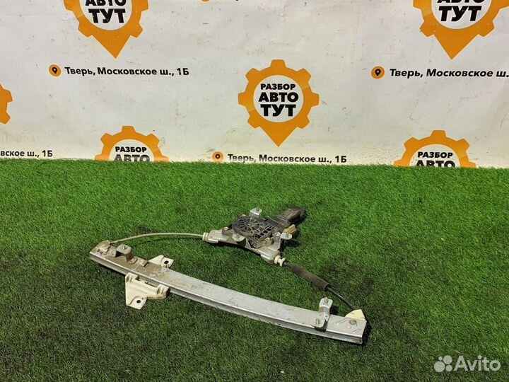 Задний правый стеклоподъемник Hyundai Accent