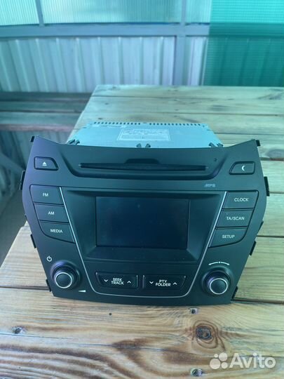 Оригинальная штатная магнитола Hyundai santa fe 3
