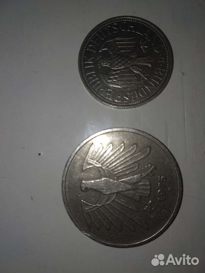 Немецкая монета номиналом 5 и 1 марка