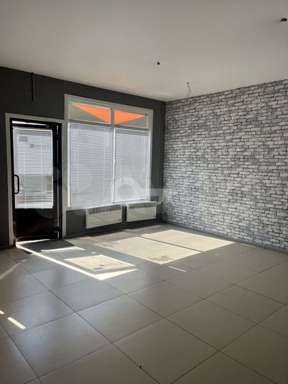 Продам торговое помещение, 82.6 м²