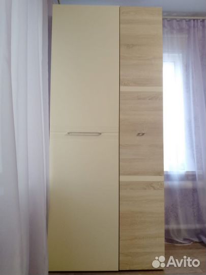 Шкаф распашной мало бу