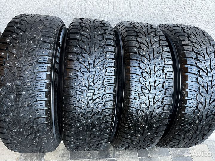 Kumho WinterCraft Ice Wi32 215/65 R16