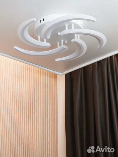 Люстра потолочная светодиодная 5 ламп