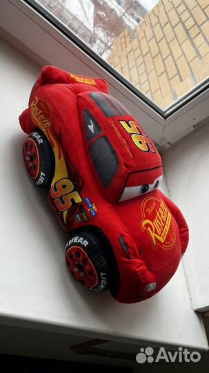 Подушка молния макуин